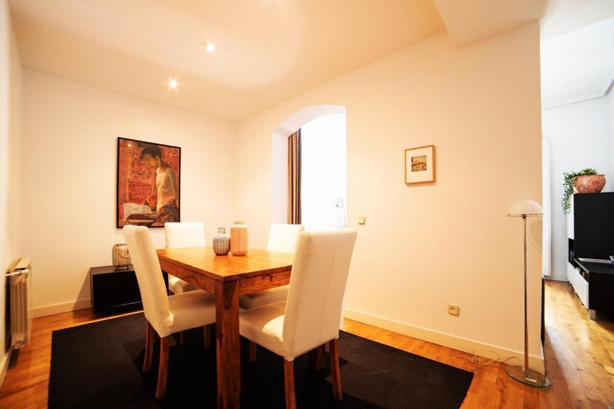 Bright Apartment In Historical City Center Madrid Exterior foto