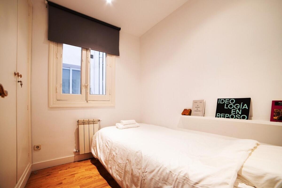 Bright Apartment In Historical City Center Madrid Exterior foto